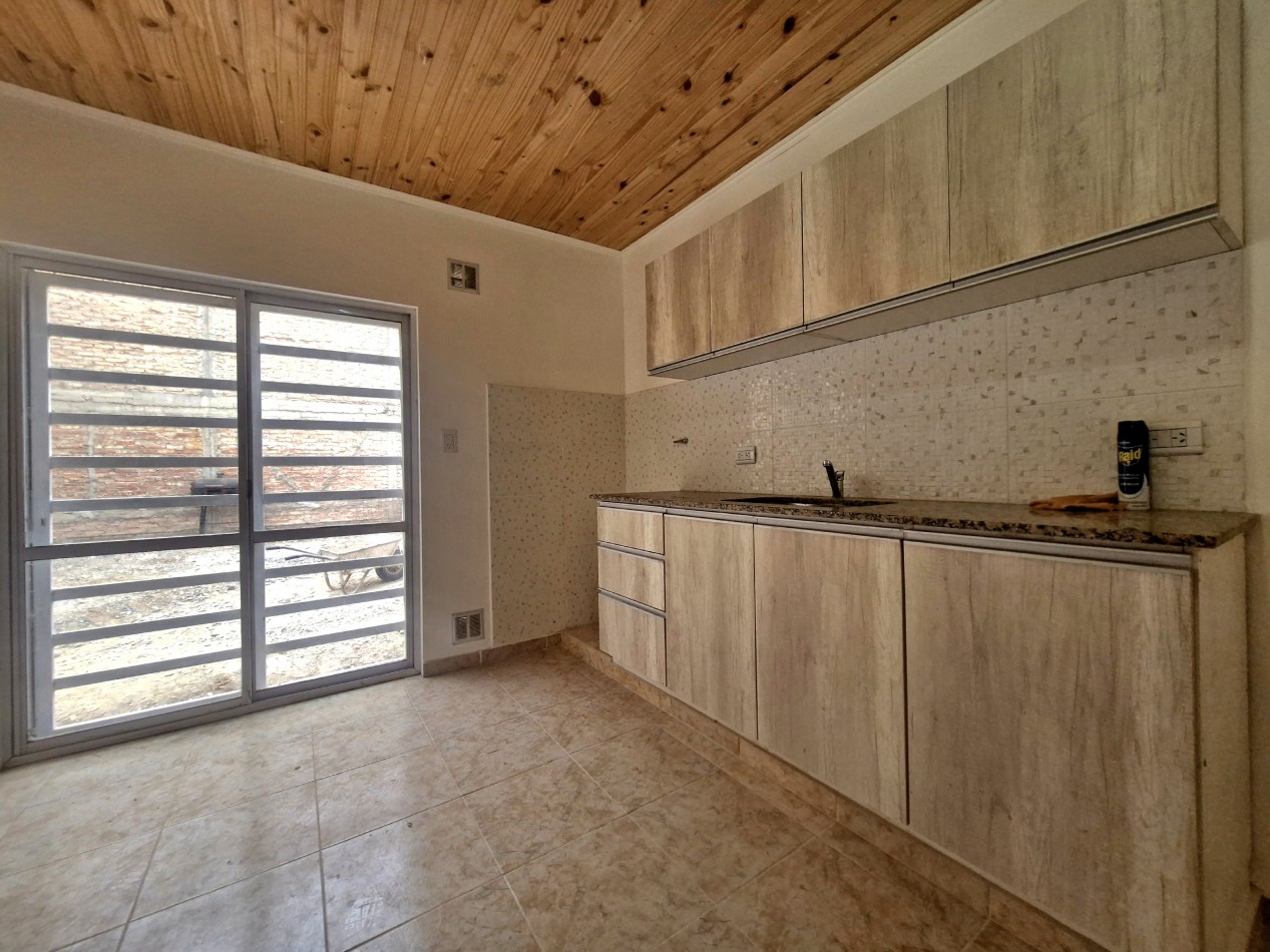VENTA | CASA 2 HAB EN B° JUVENTUD Y DESARROLLO | CIPOLLETTI