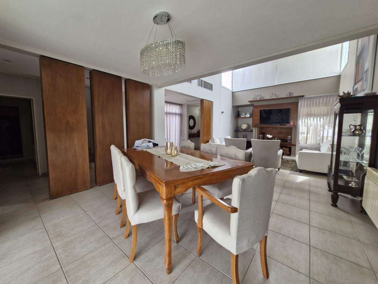 VENTA | CASA 3 HAB EN B° MANZANAR | CIPOLLETTI