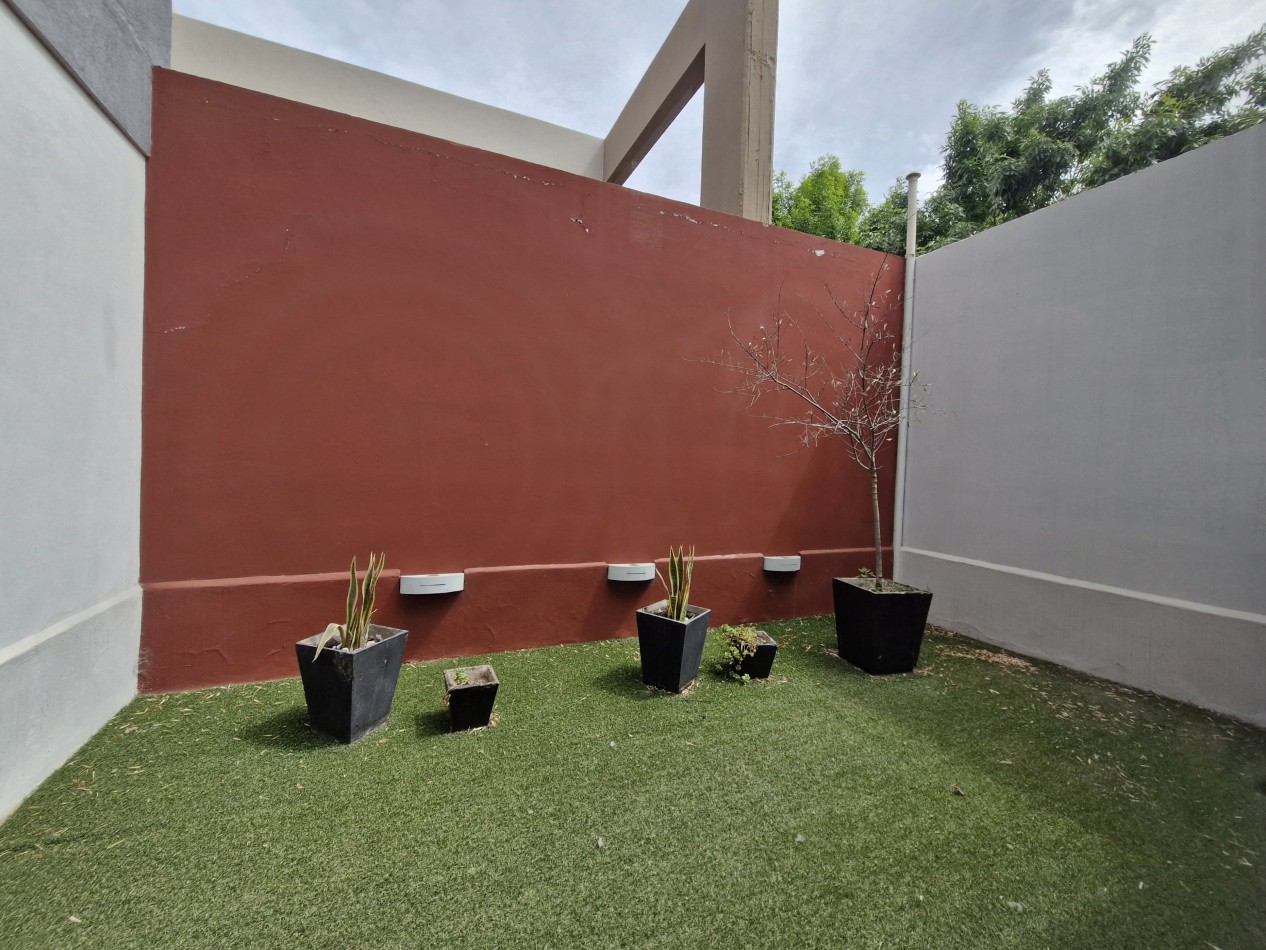 VENTA | CASA 3 HAB EN B° MANZANAR | CIPOLLETTI