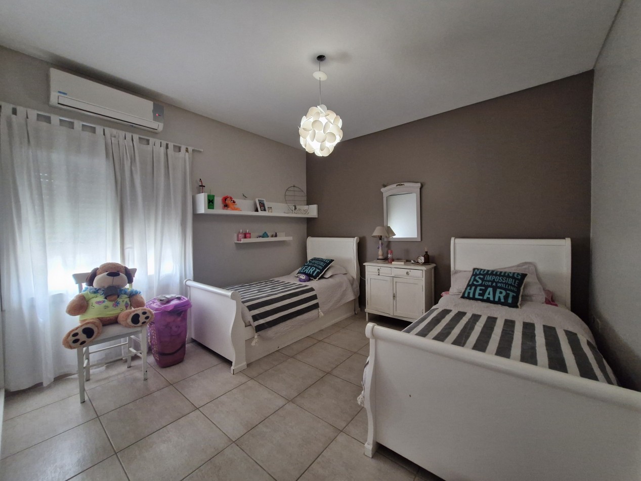 VENTA | CASA 3 HAB EN B° MANZANAR | CIPOLLETTI