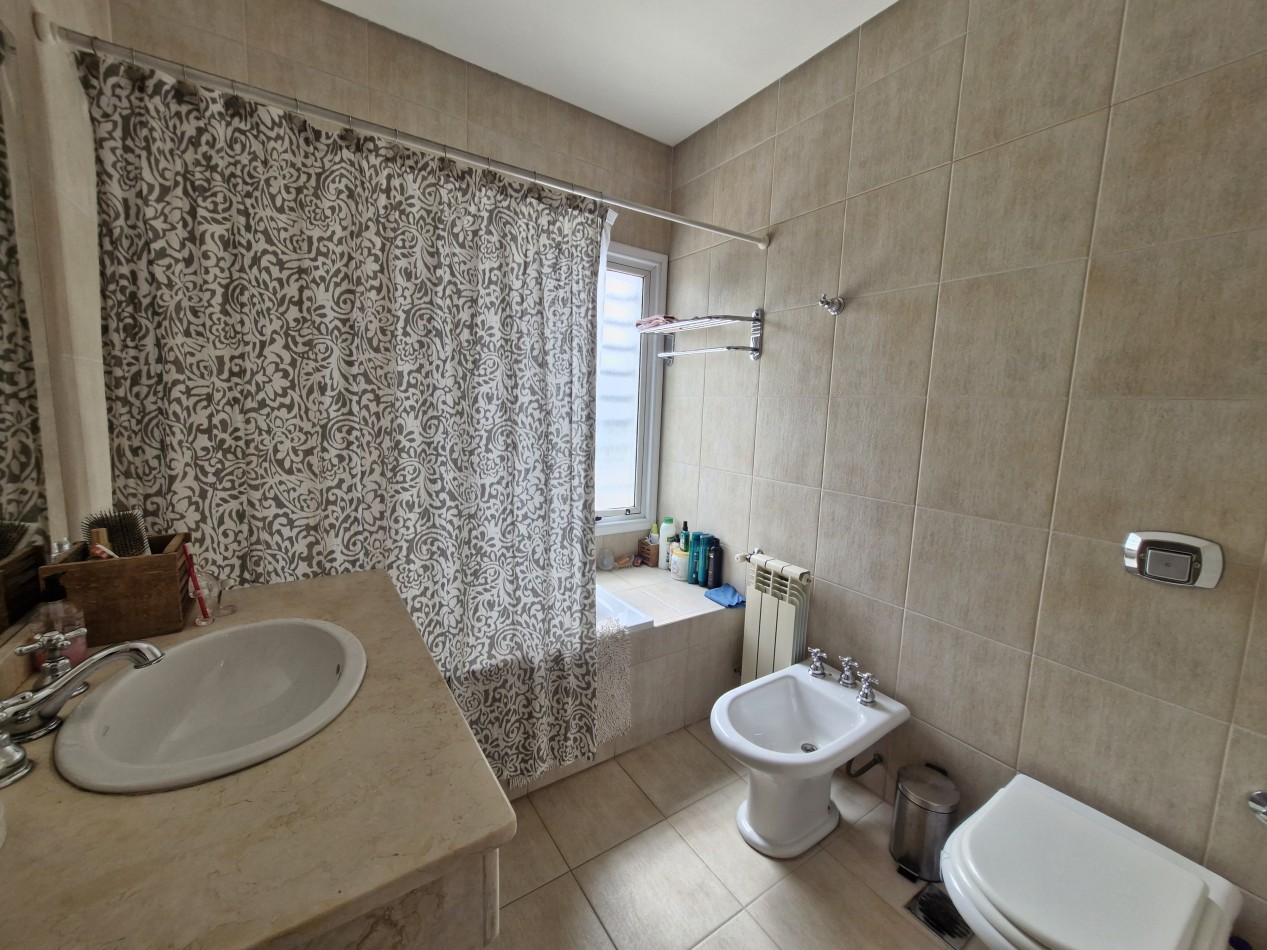 VENTA | CASA 3 HAB EN B° MANZANAR | CIPOLLETTI