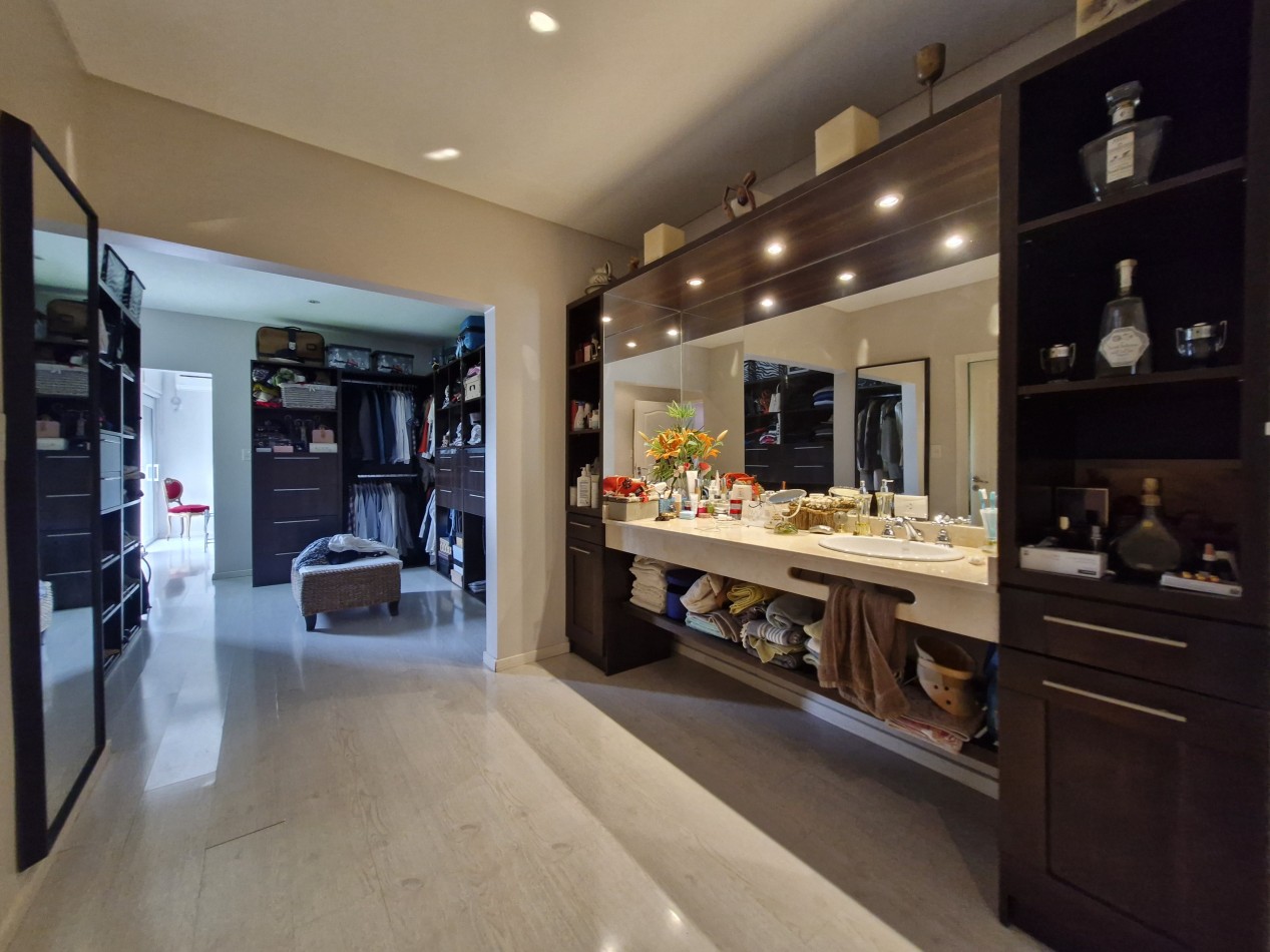 VENTA | CASA 3 HAB EN B° MANZANAR | CIPOLLETTI