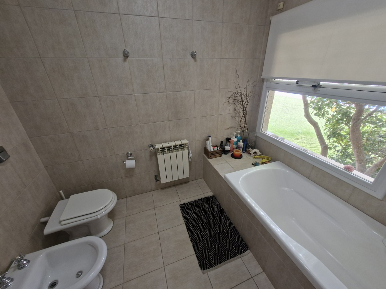 VENTA | CASA 3 HAB EN B° MANZANAR | CIPOLLETTI