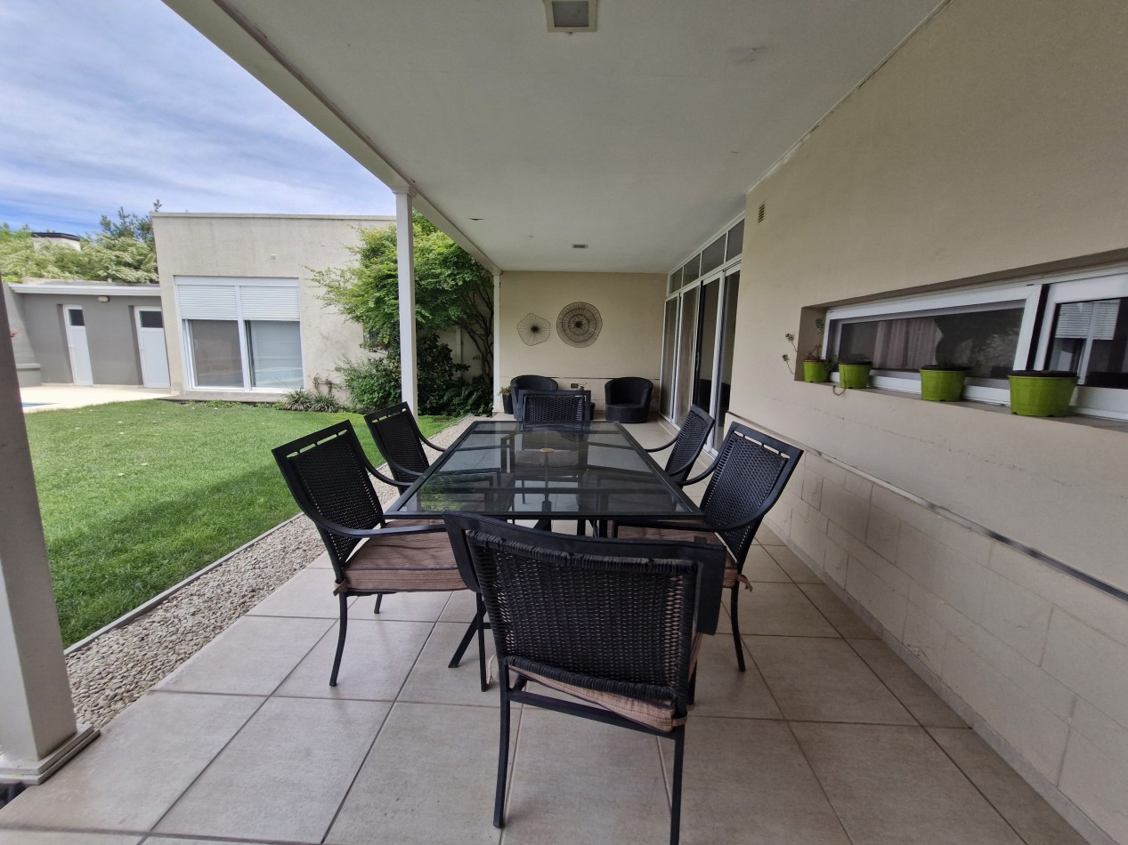 VENTA | CASA 3 HAB EN B° MANZANAR | CIPOLLETTI