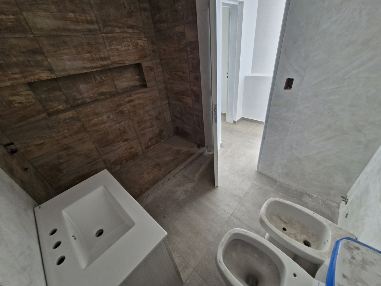 CASA DUPLEX 2 HAB EN B° CINCO SOLES - PLOTTIER