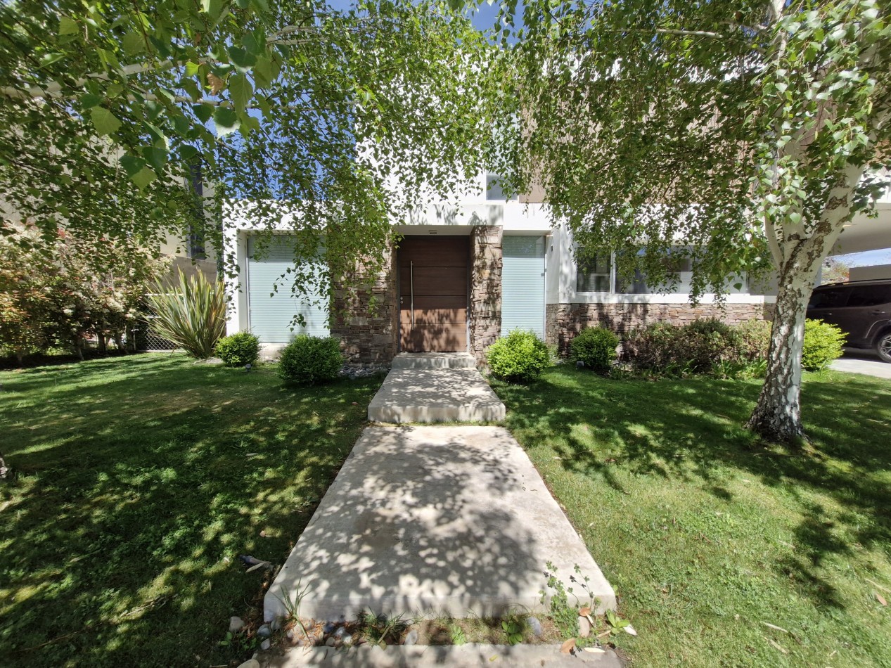 VENTA | CASA 3 HAB EN B° LA ZAGALA | NEUQUEN