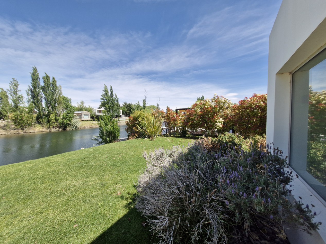 VENTA | CASA 3 HAB EN B° LA ZAGALA | NEUQUEN