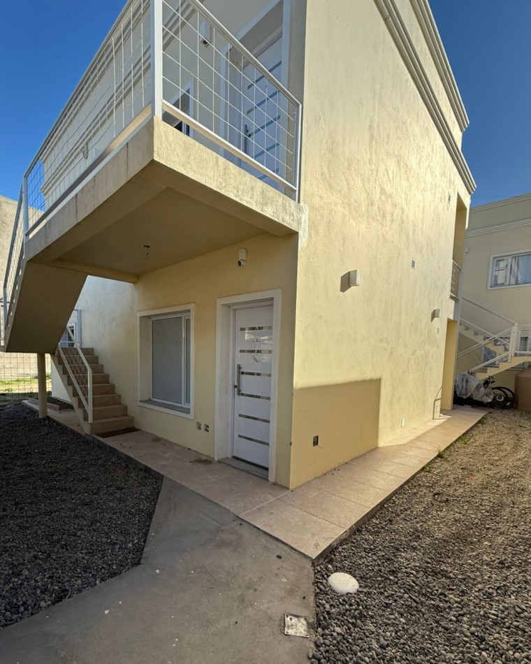 VENTA | DPTO 2 HAB C/COCHERA EN B° CINCO SOLES | PLOTTIER