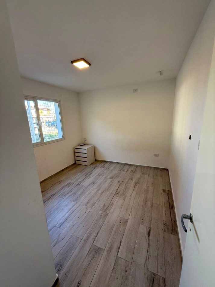 VENTA | DPTO 2 HAB C/COCHERA EN B° CINCO SOLES | PLOTTIER