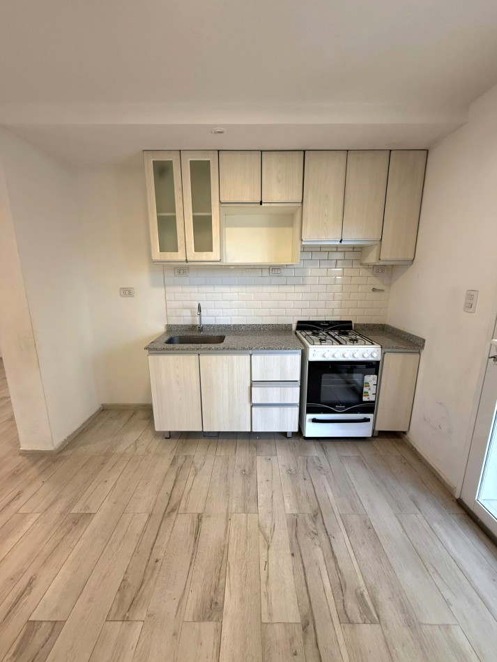 VENTA | DPTO 2 HAB C/COCHERA EN B° CINCO SOLES | PLOTTIER