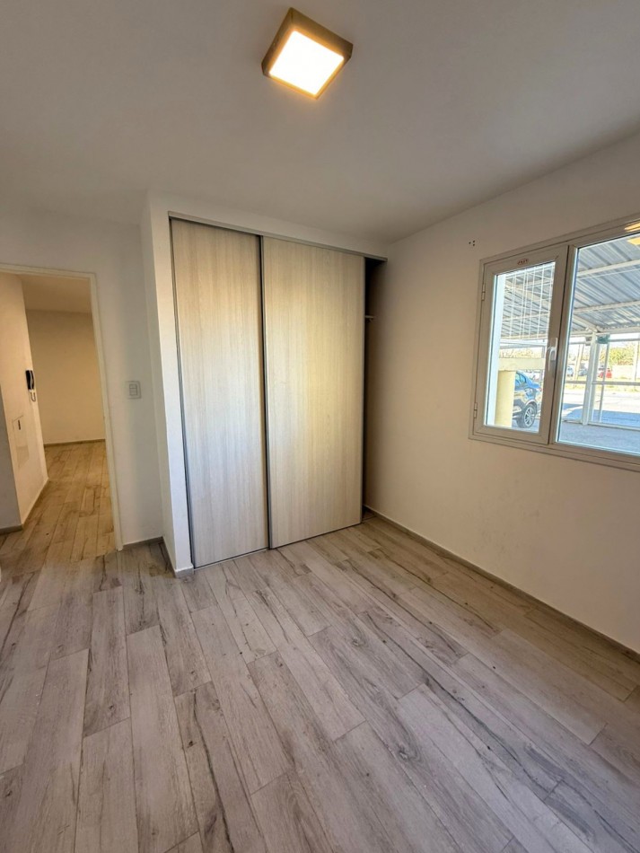 VENTA | DPTO 2 HAB C/COCHERA EN B° CINCO SOLES | PLOTTIER