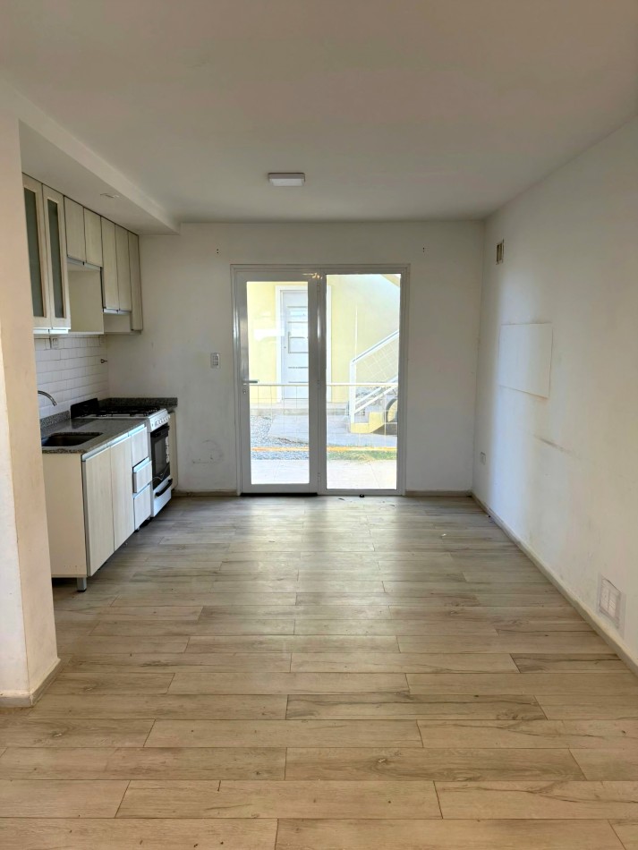 VENTA | DPTO 2 HAB C/COCHERA EN B° CINCO SOLES | PLOTTIER