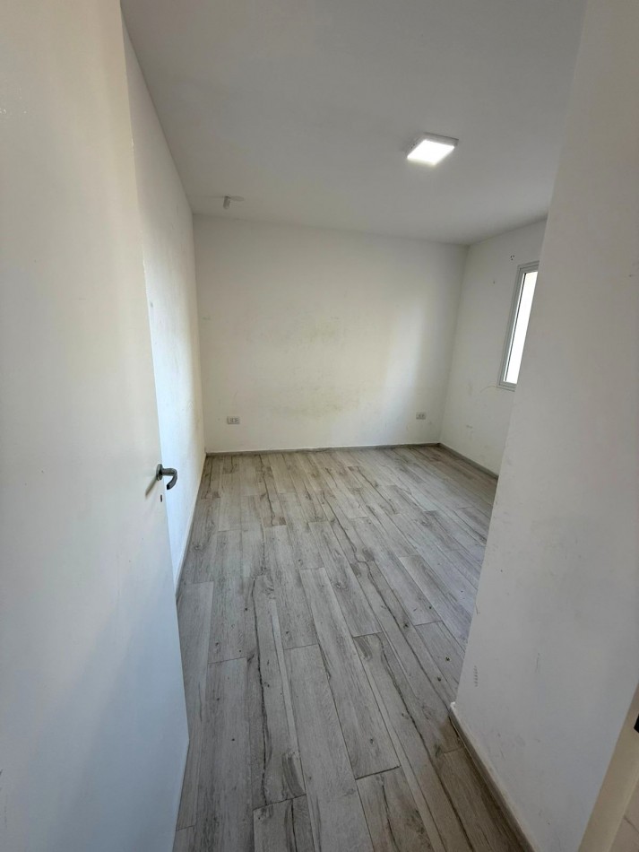 VENTA | DPTO 2 HAB C/COCHERA EN B° CINCO SOLES | PLOTTIER